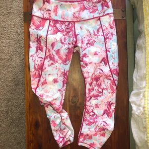CALIA by Carrie Underwood - blue & pink floral cropped leggings